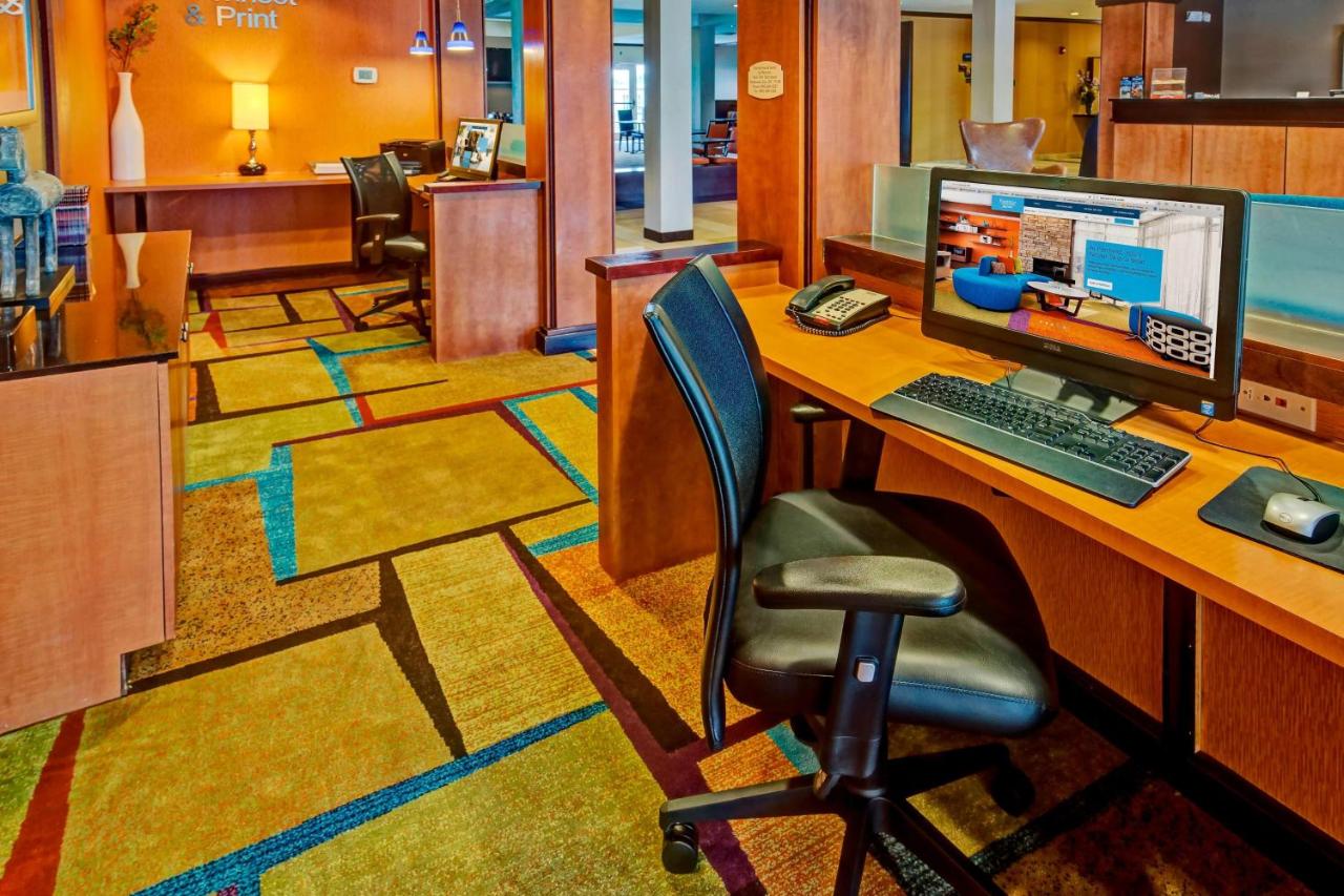 | Fairfield Inn and Suites by Marriott Weatherford