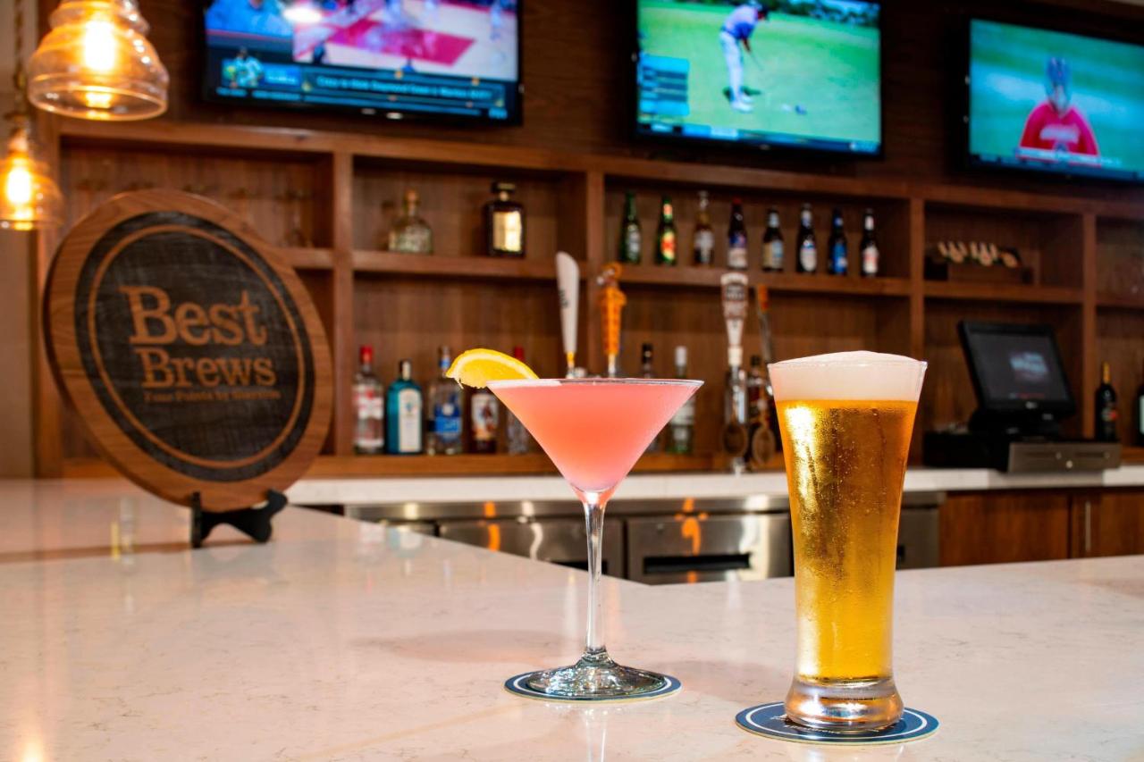 | Four Points by Sheraton Dallas Arlington Entertainment District