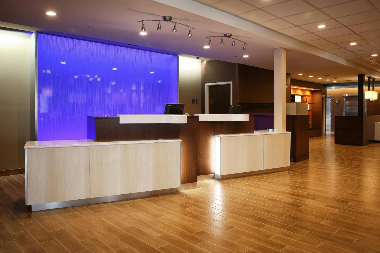 | Fairfield Inn & Suites by Marriott Madison Verona