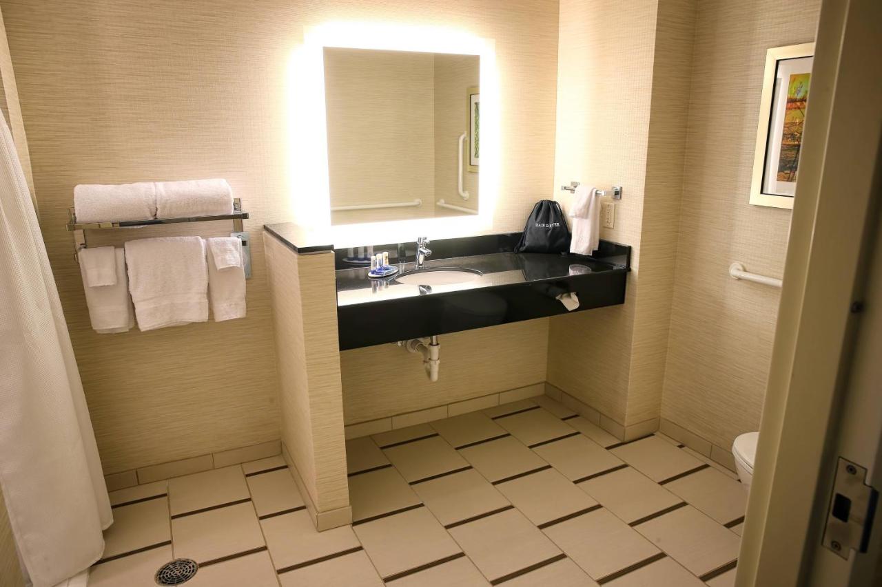  | Fairfield Inn & Suites by Marriott Madison Verona