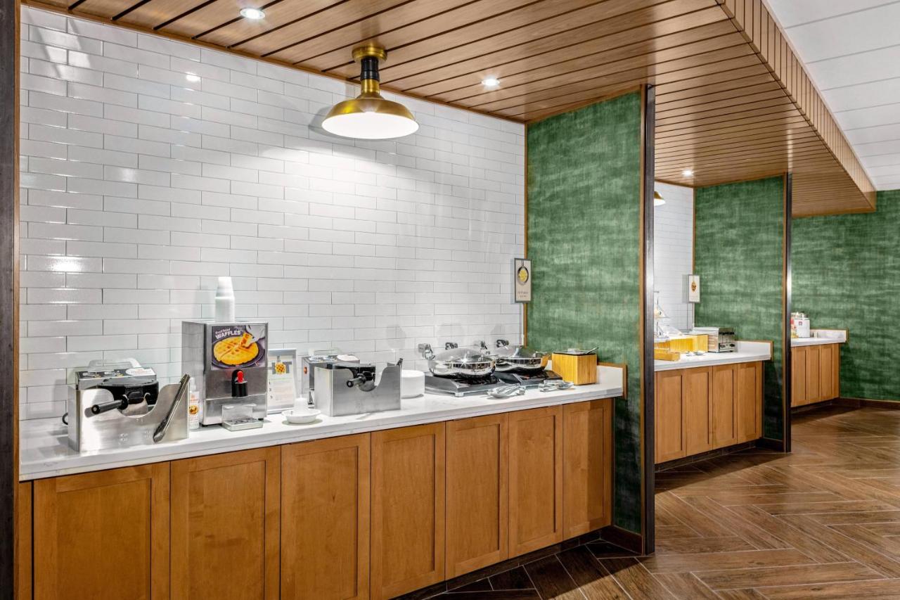  | Fairfield Inn & Suites by Marriott Queensbury Glens Falls/Lake George Area