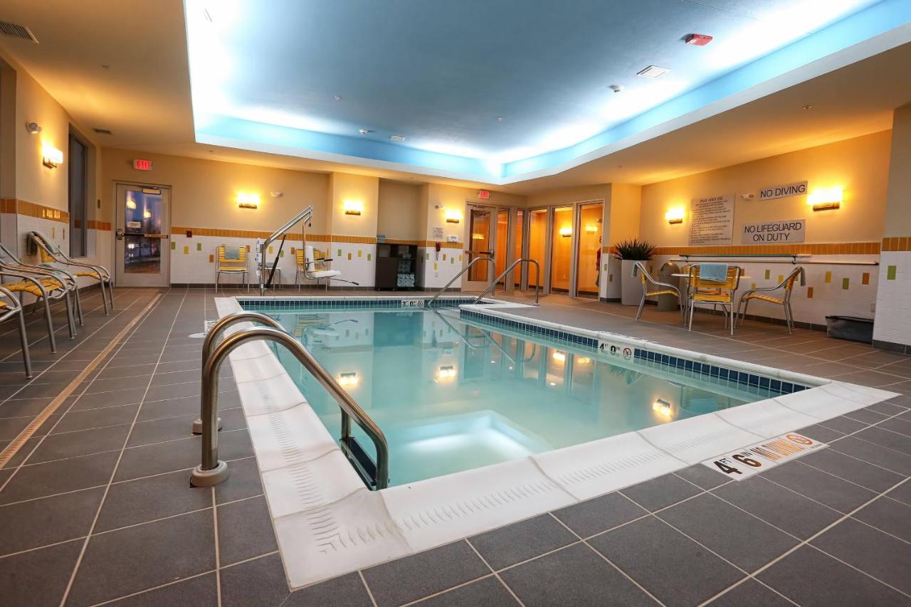 | Fairfield Inn & Suites by Marriott Madison Verona