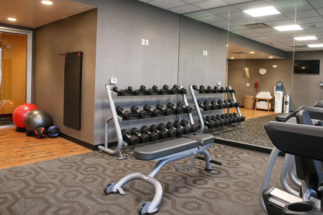 | Fairfield Inn & Suites by Marriott Madison Verona