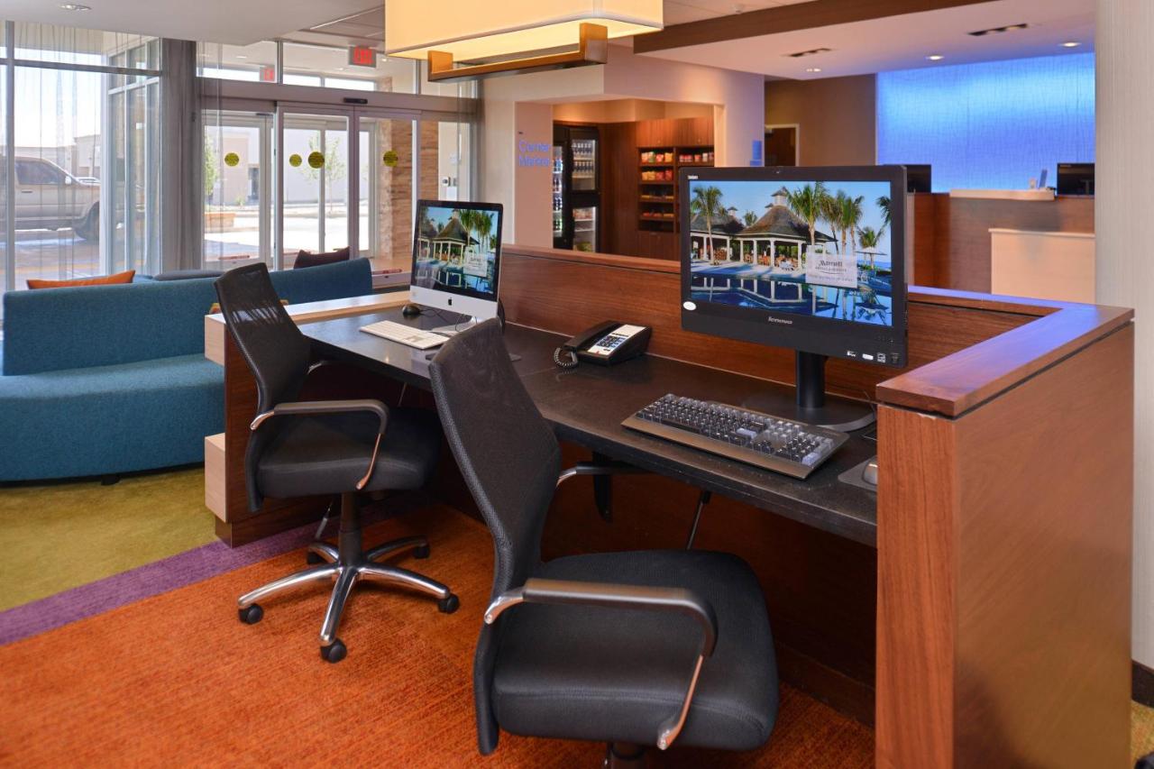 | Fairfield Inn & Suites by Marriott Farmington
