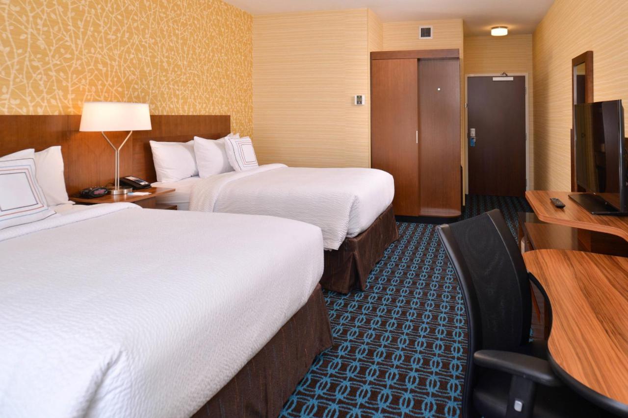 | Fairfield Inn & Suites by Marriott Farmington