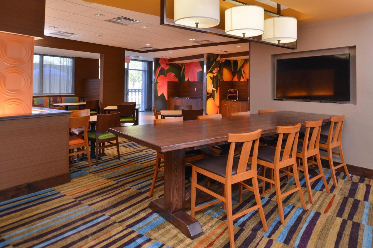 | Fairfield Inn & Suites by Marriott Farmington