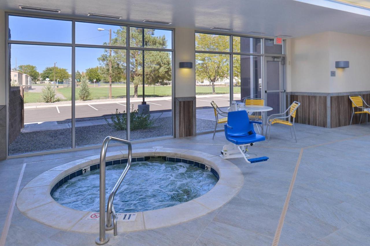 | Fairfield Inn & Suites by Marriott Farmington