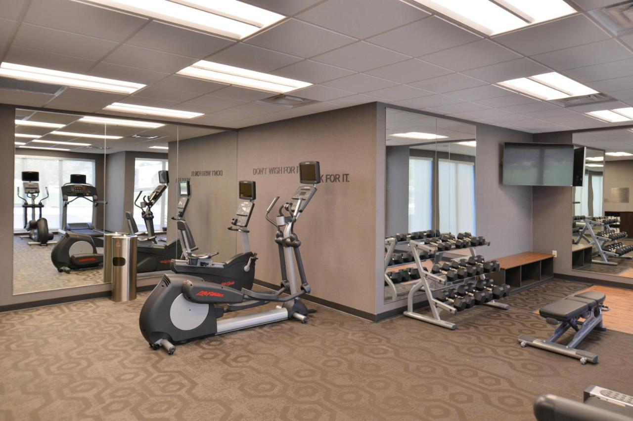 | Fairfield Inn & Suites by Marriott Farmington