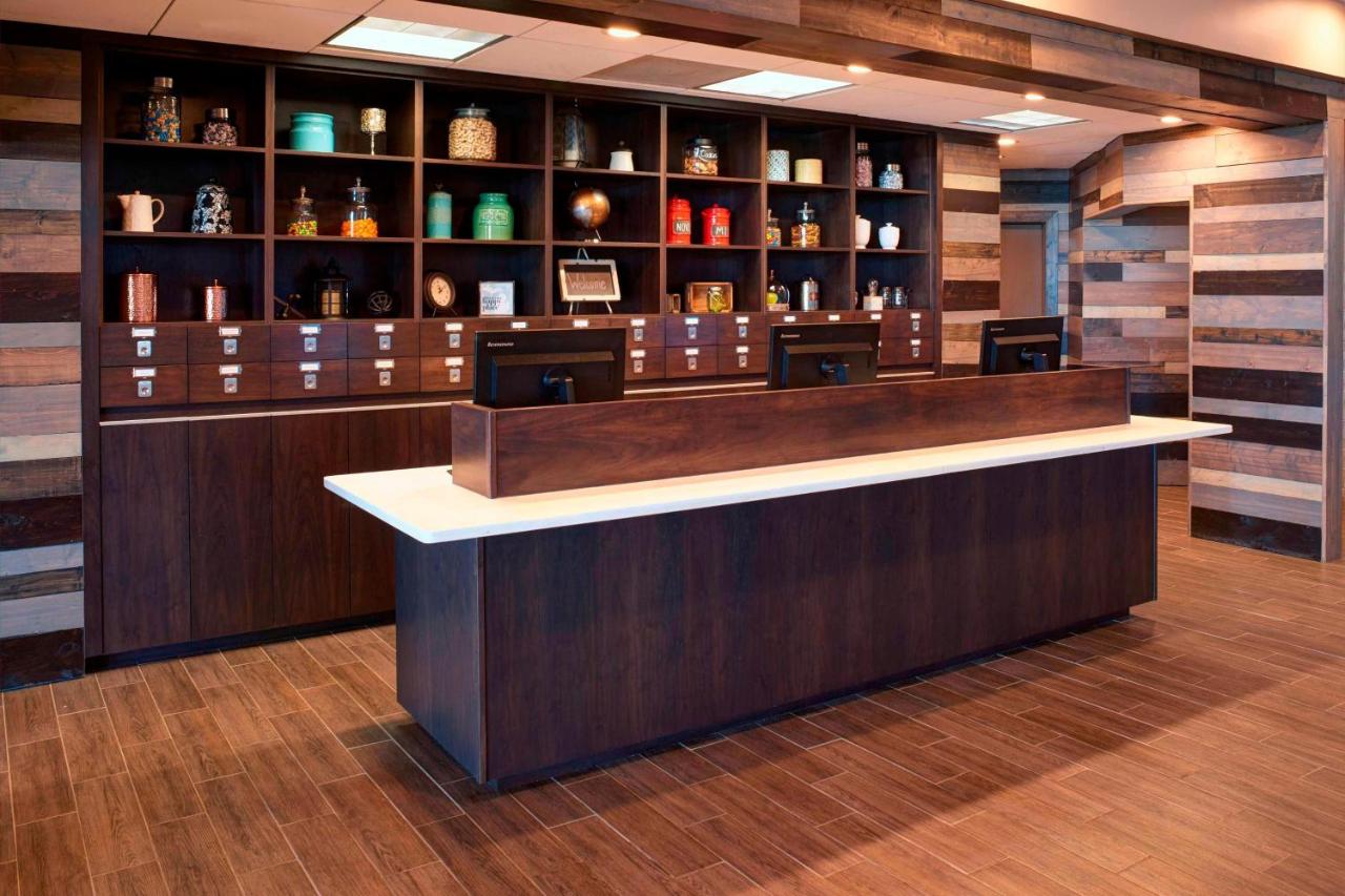 | Four Points by Sheraton Detroit Novi