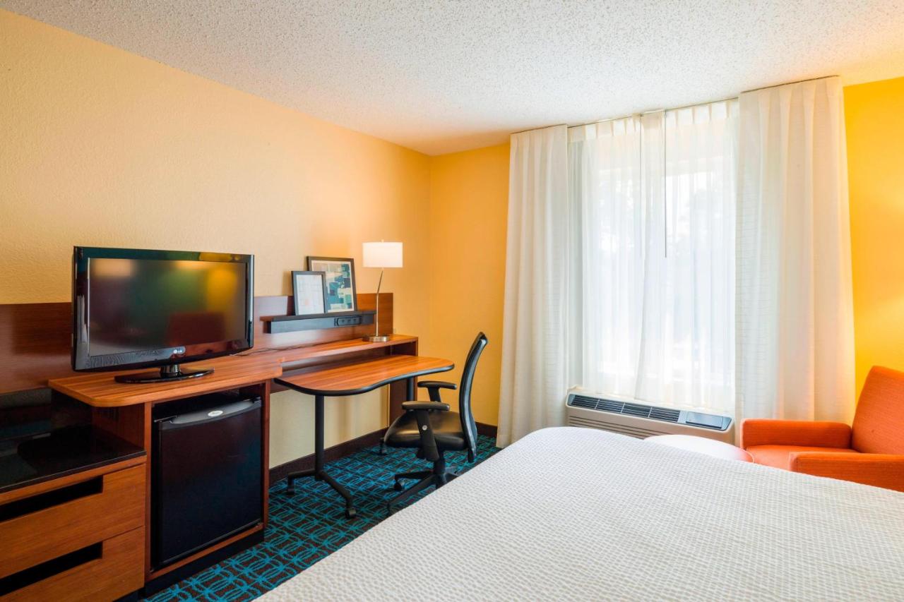 | Fairfield Inn by Marriott Allentown Bethlehem/Lehigh Airport