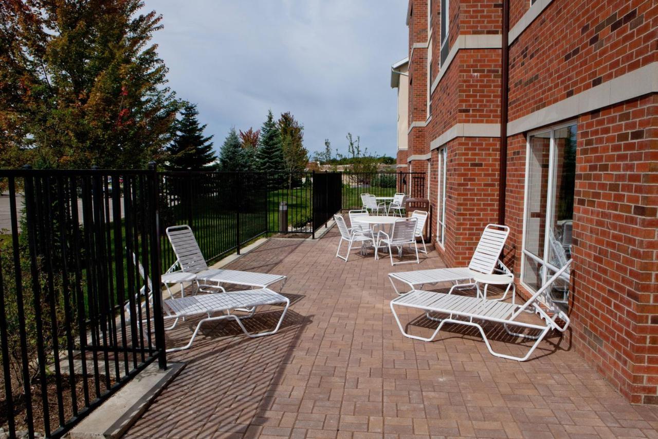  | Fairfield Inn & Suites Flint Fenton