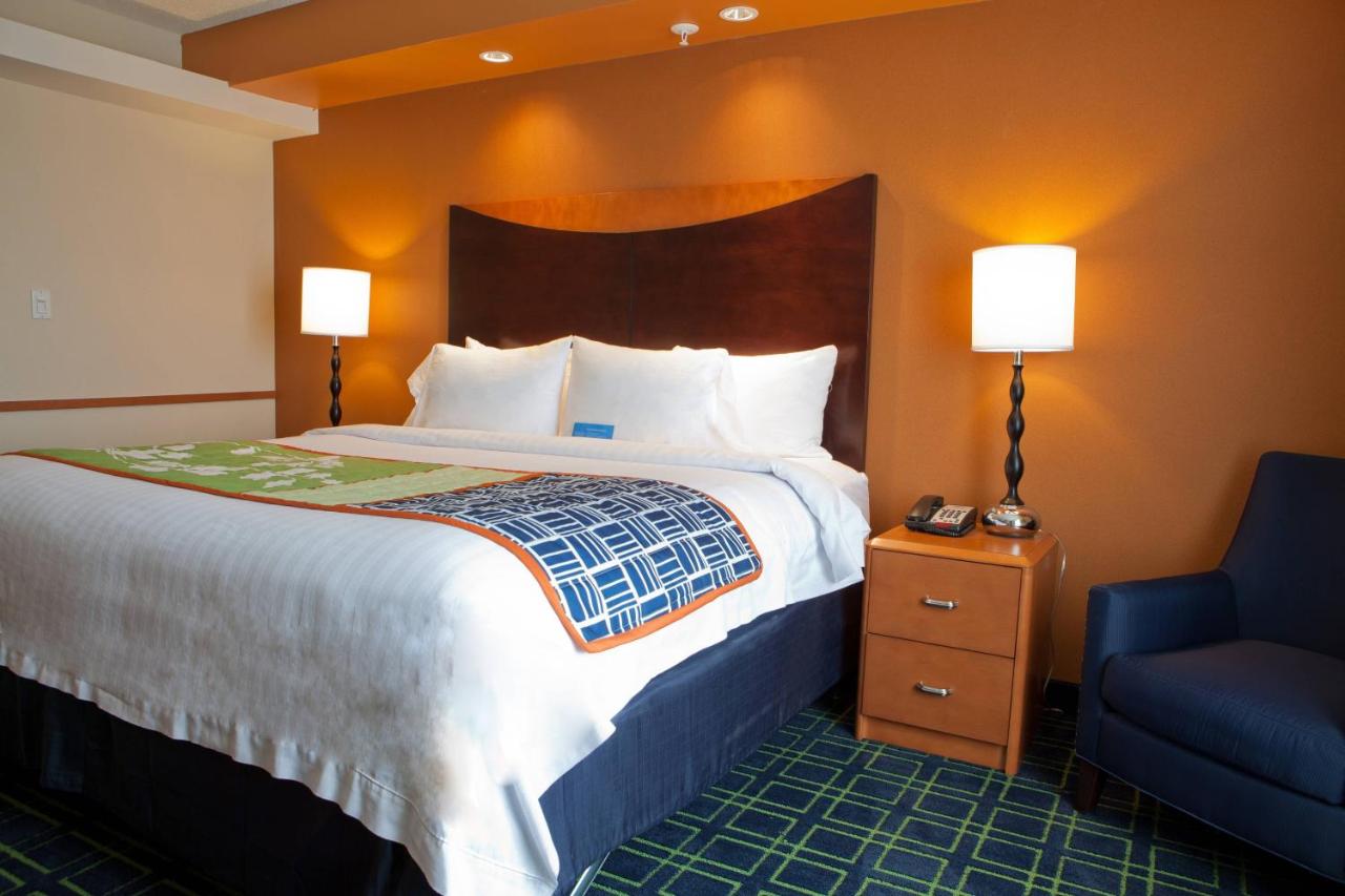  | Fairfield Inn & Suites Flint Fenton
