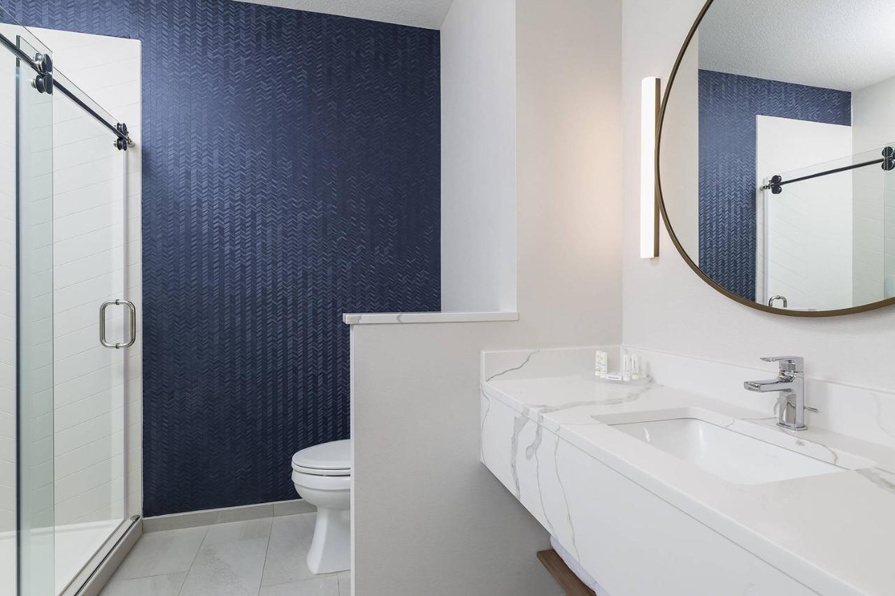 | Fairfield Inn & Suites by Marriott Minneapolis North/Blaine