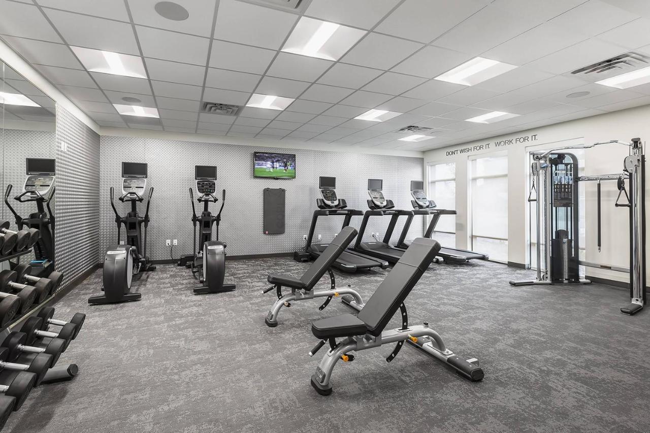 | Fairfield Inn & Suites by Marriott Minneapolis North/Blaine