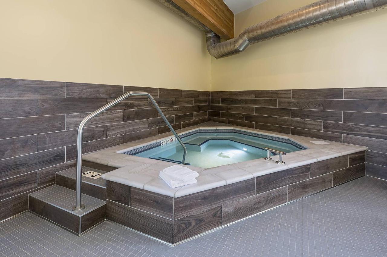 | Fairfield Inn & Suites by Marriott Minneapolis North/Blaine