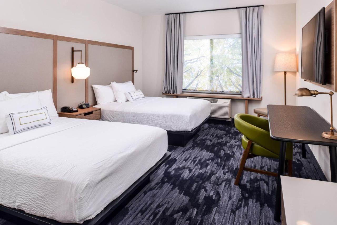 | Fairfield Inn & Suites by Marriott Staunton
