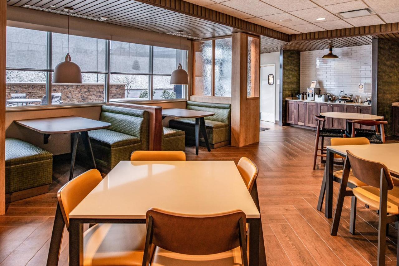 | Fairfield Inn & Suites by Marriott Staunton