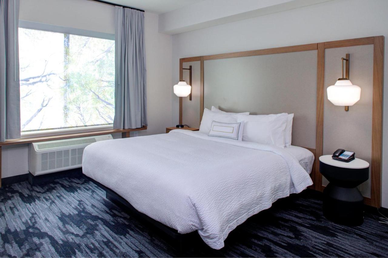 | Fairfield Inn & Suites by Marriott Allentown West