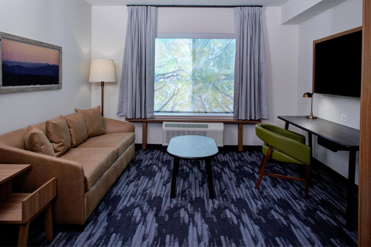 | Fairfield Inn & Suites by Marriott Allentown West
