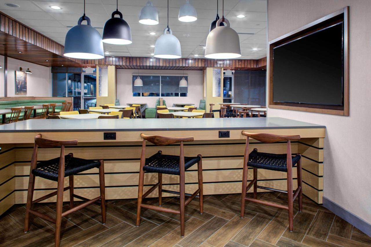 | Fairfield Inn & Suites by Marriott Allentown West