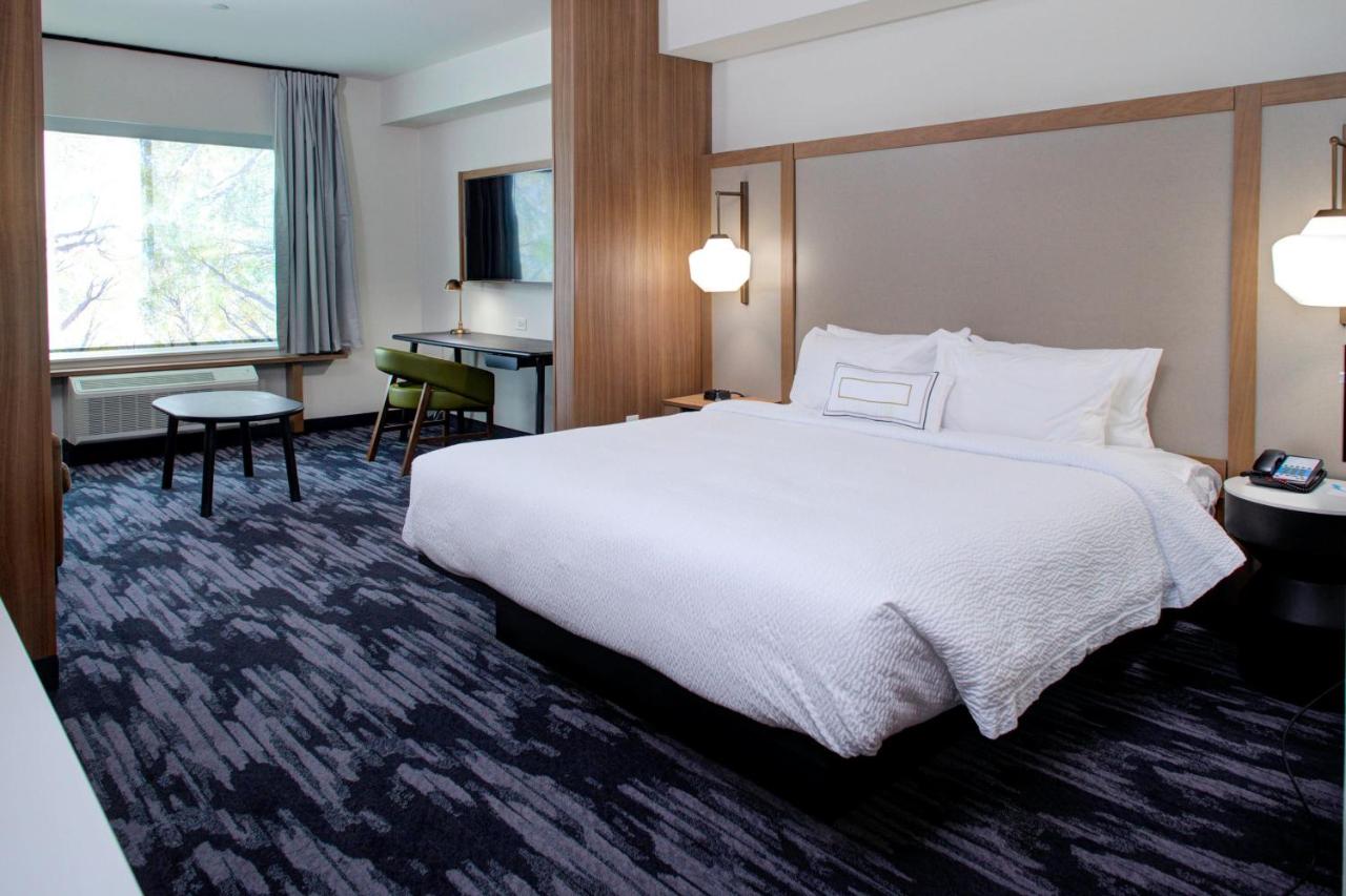 | Fairfield Inn & Suites by Marriott Allentown West