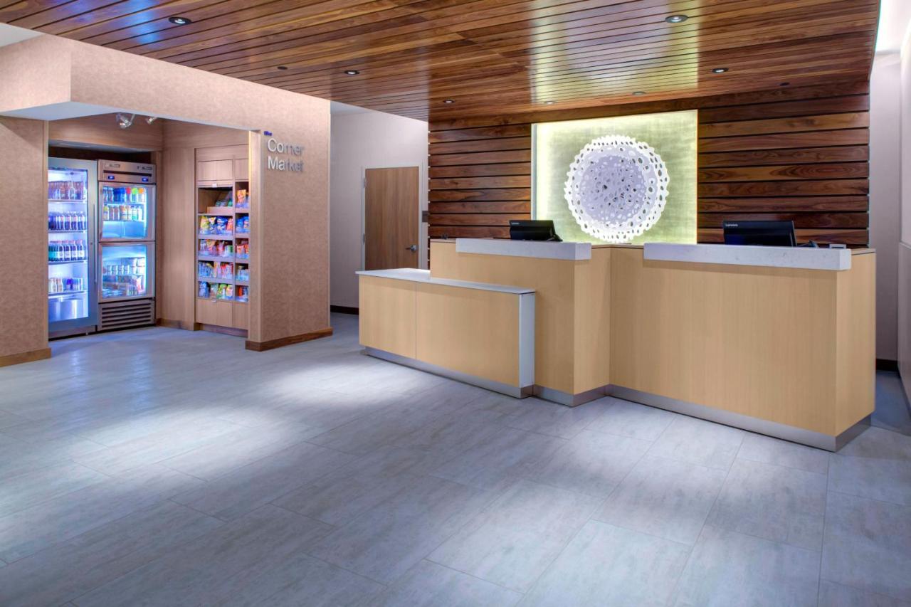 | Fairfield Inn & Suites by Marriott Allentown West