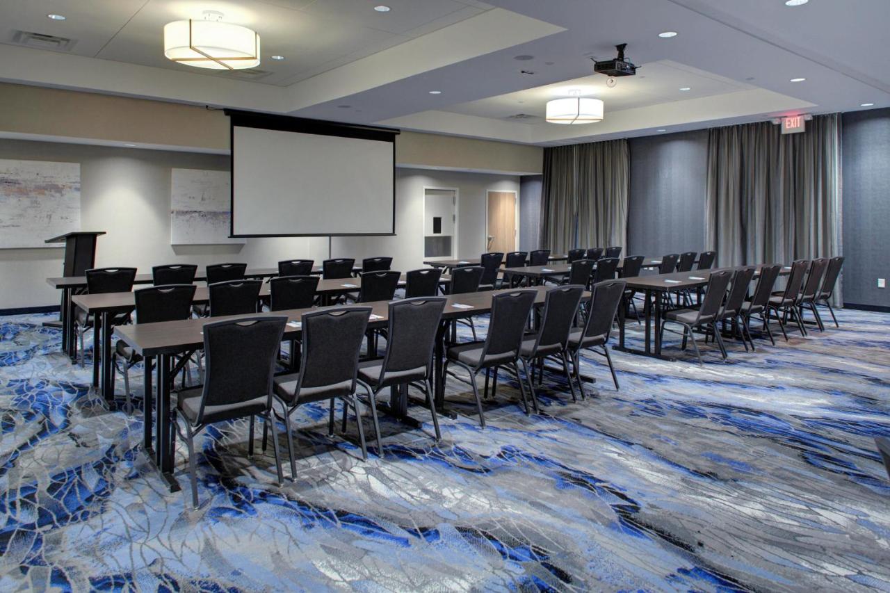 | Fairfield Inn & Suites by Marriott Allentown West