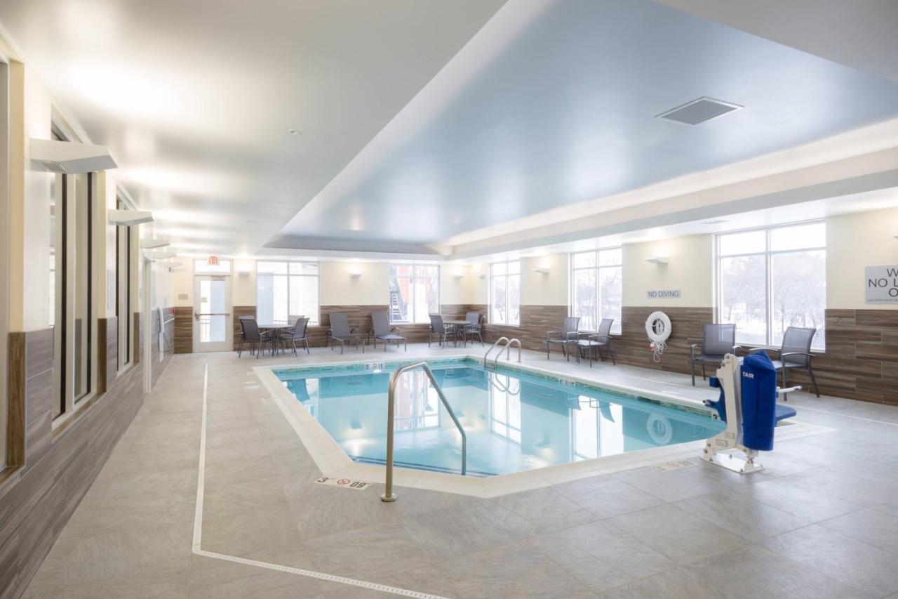 | Fairfield Inn and Suites by Marriott Northfield