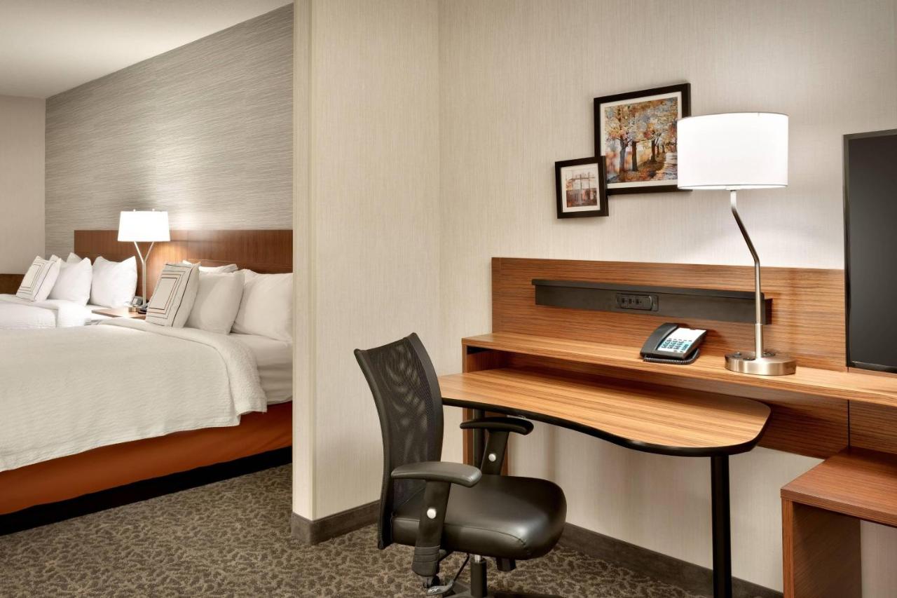  | Fairfield Inn & Suites by Marriott Springfield North
