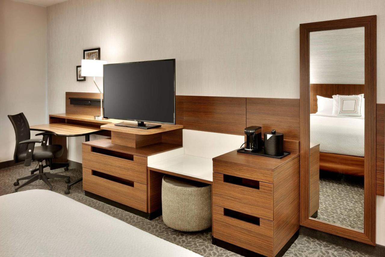 | Fairfield Inn & Suites by Marriott Springfield North