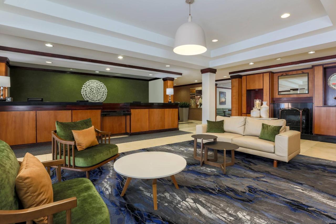 | Fairfield Inn & Suites by Marriott Mahwah