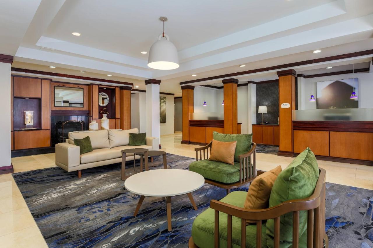 | Fairfield Inn & Suites by Marriott Mahwah