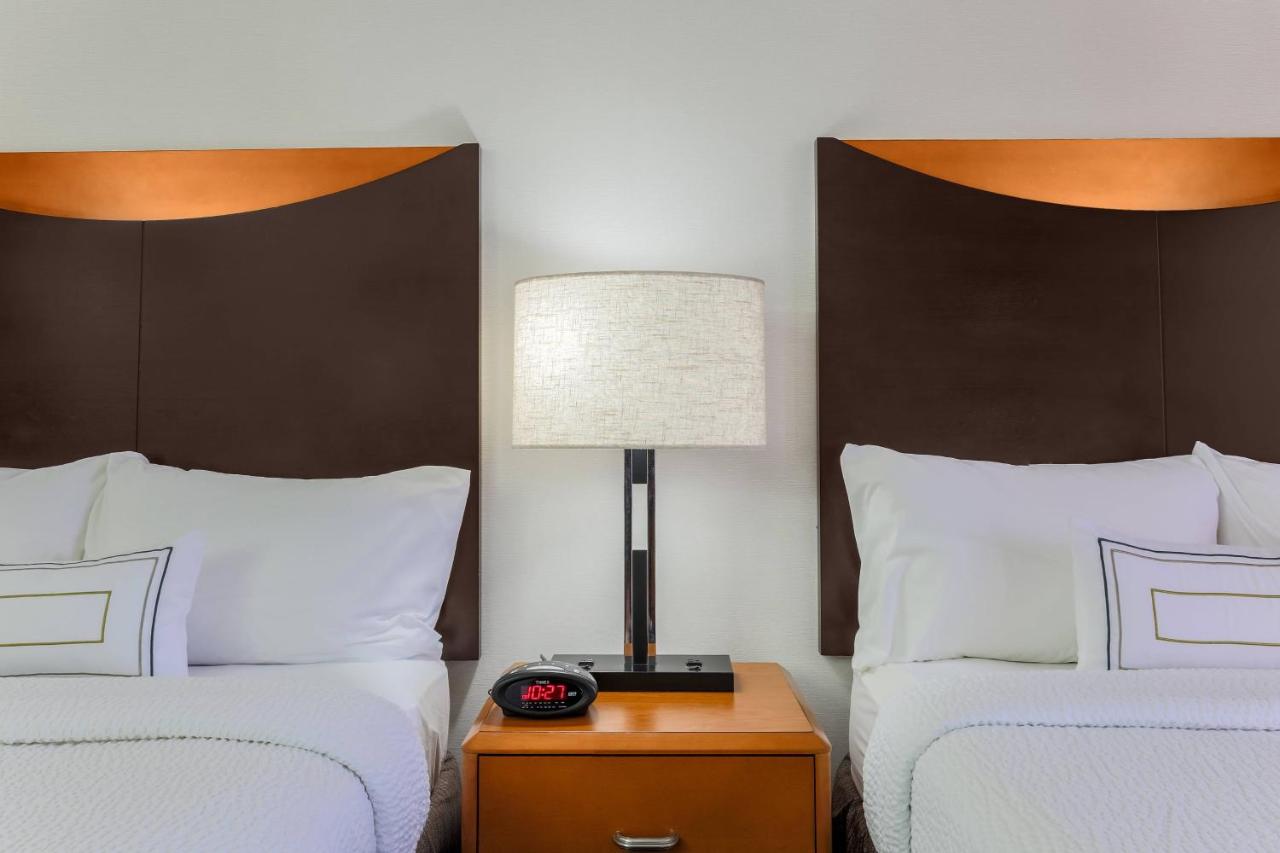 | Fairfield Inn & Suites by Marriott Mahwah
