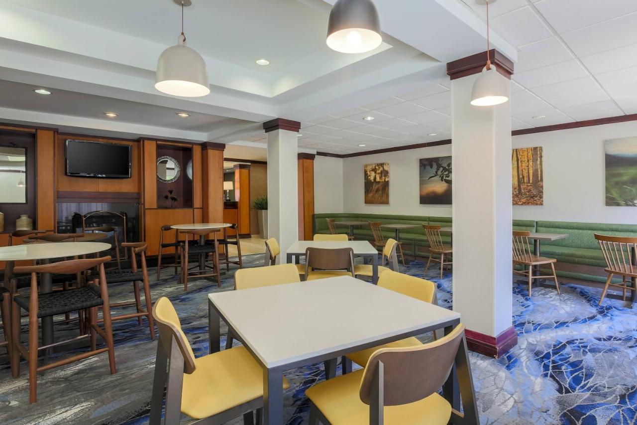 | Fairfield Inn & Suites by Marriott Mahwah