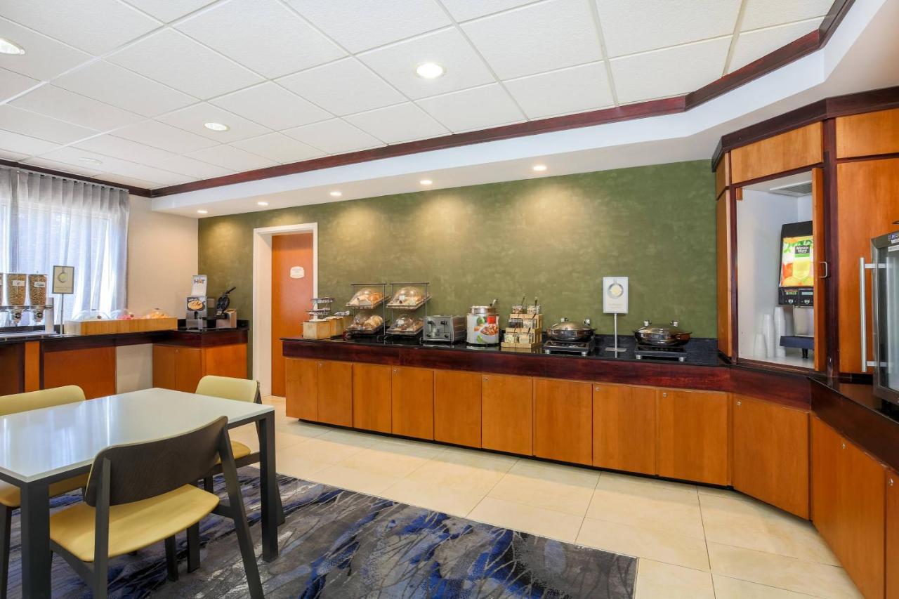 | Fairfield Inn & Suites by Marriott Mahwah