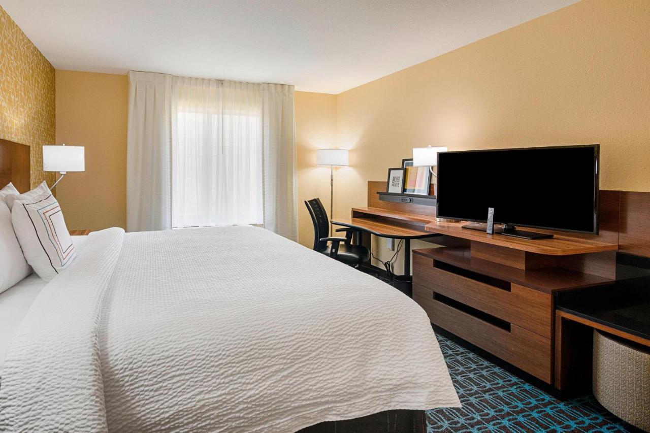 | Fairfield Inn & Suites by Marriott Abingdon