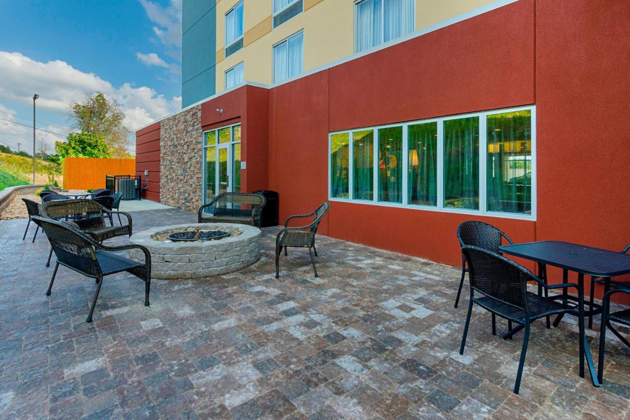 | Fairfield Inn & Suites by Marriott Abingdon