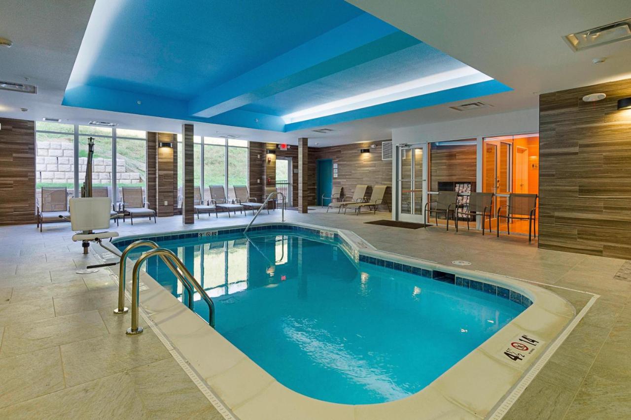 | Fairfield Inn & Suites by Marriott Abingdon