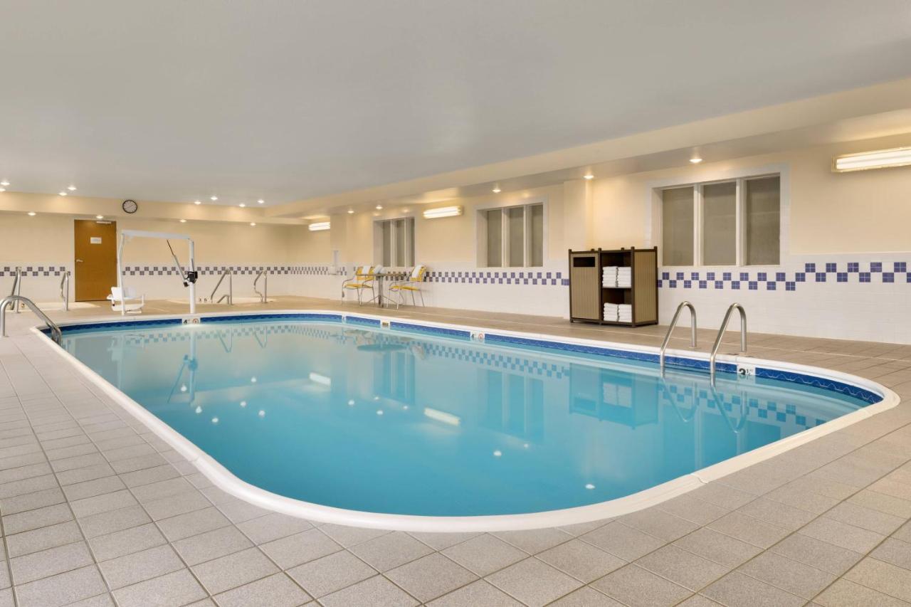 | Fairfield Inn & Suites by Marriott Minneapolis Bloomington/Mall of America