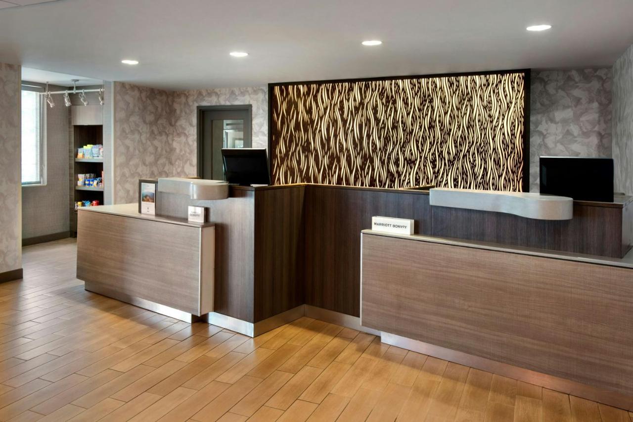 | Fairfield Inn & Suites by Marriott Great Barrington Lenox/Berkshires