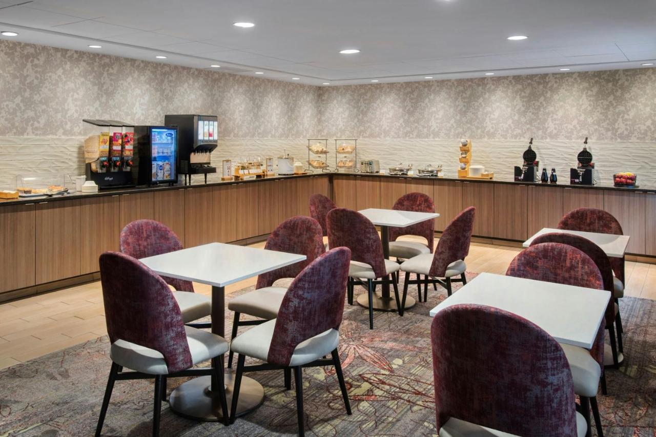| Fairfield Inn & Suites by Marriott Great Barrington Lenox/Berkshires