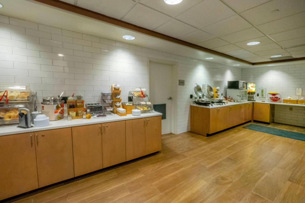 | Fairfield Inn by Marriott Hazleton