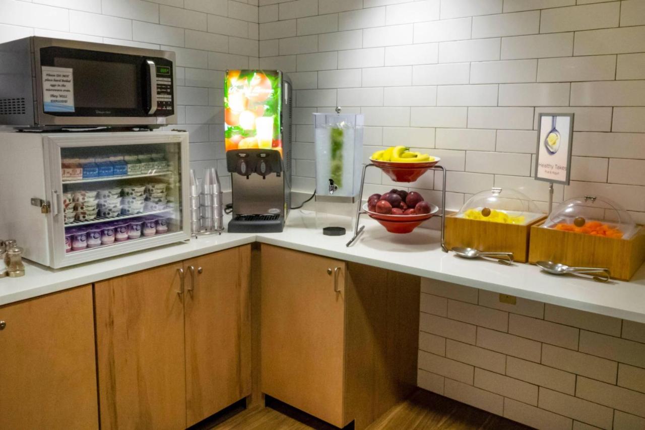 | Fairfield Inn by Marriott Hazleton