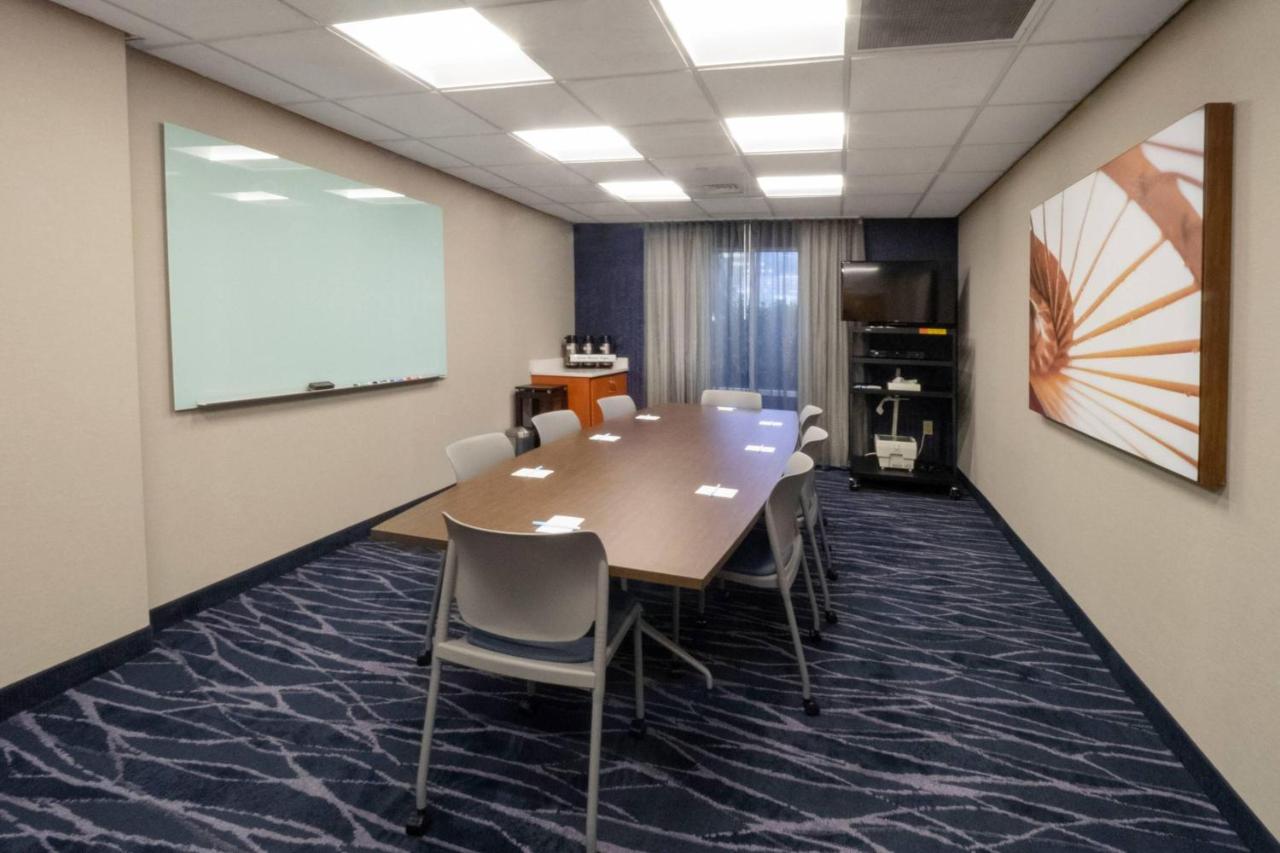 | Fairfield Inn by Marriott Hazleton