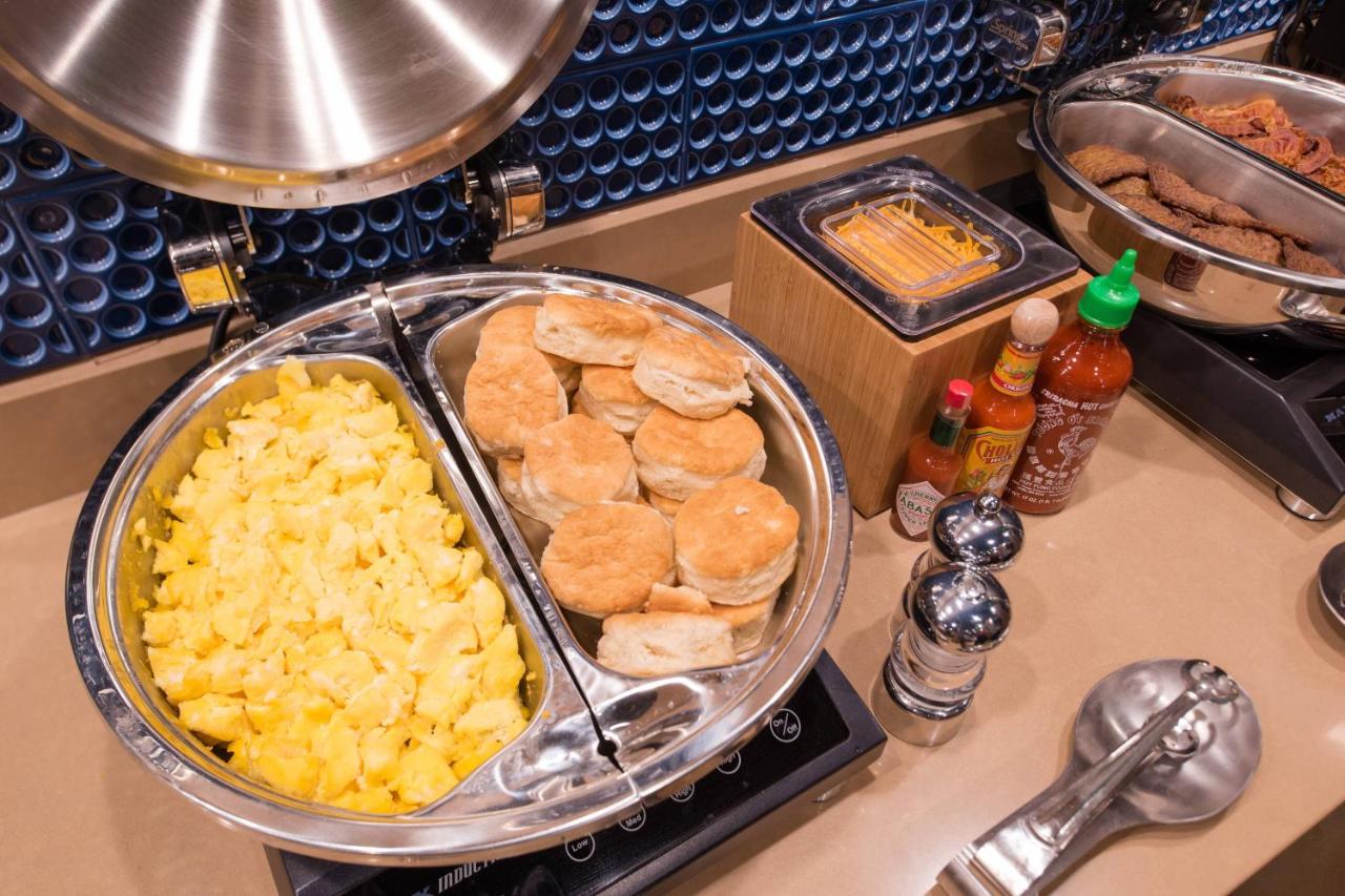 | Fairfield Inn & Suites by Marriott New Orleans Downtown/French Quarter Area