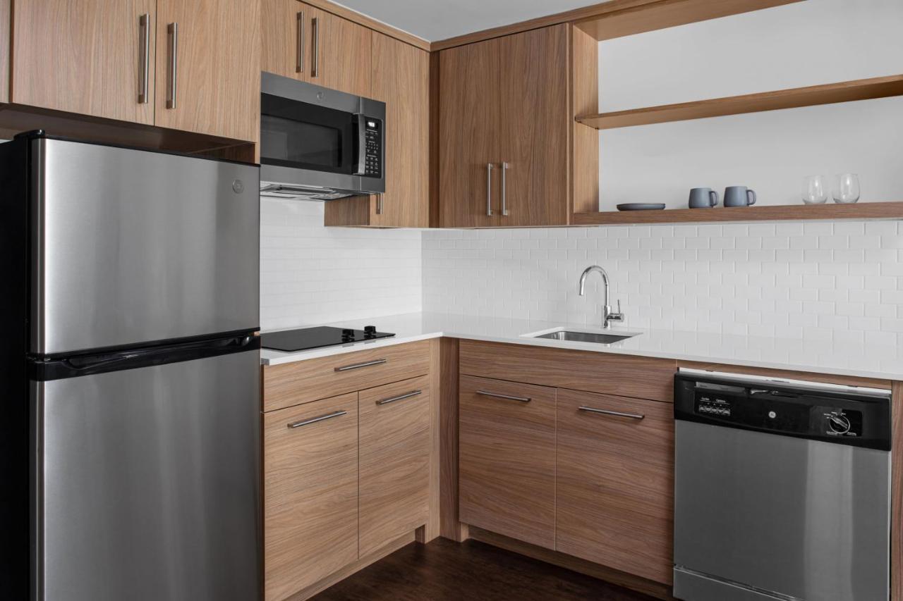 One Bedroom suite with 1 King, Sofa bed at Element by Marriott Tampa Midtown