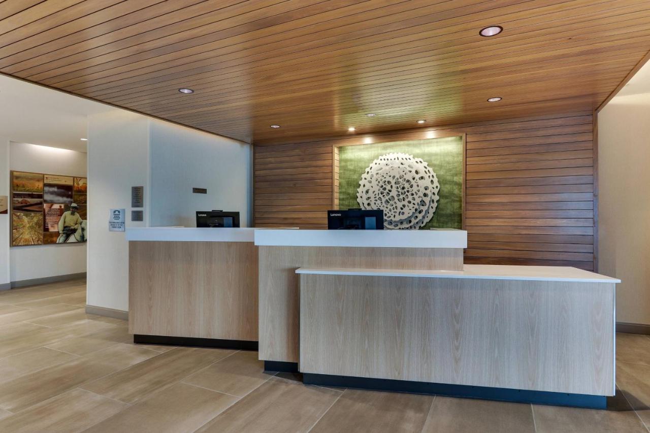 | Fairfield Inn & Suites Warsaw