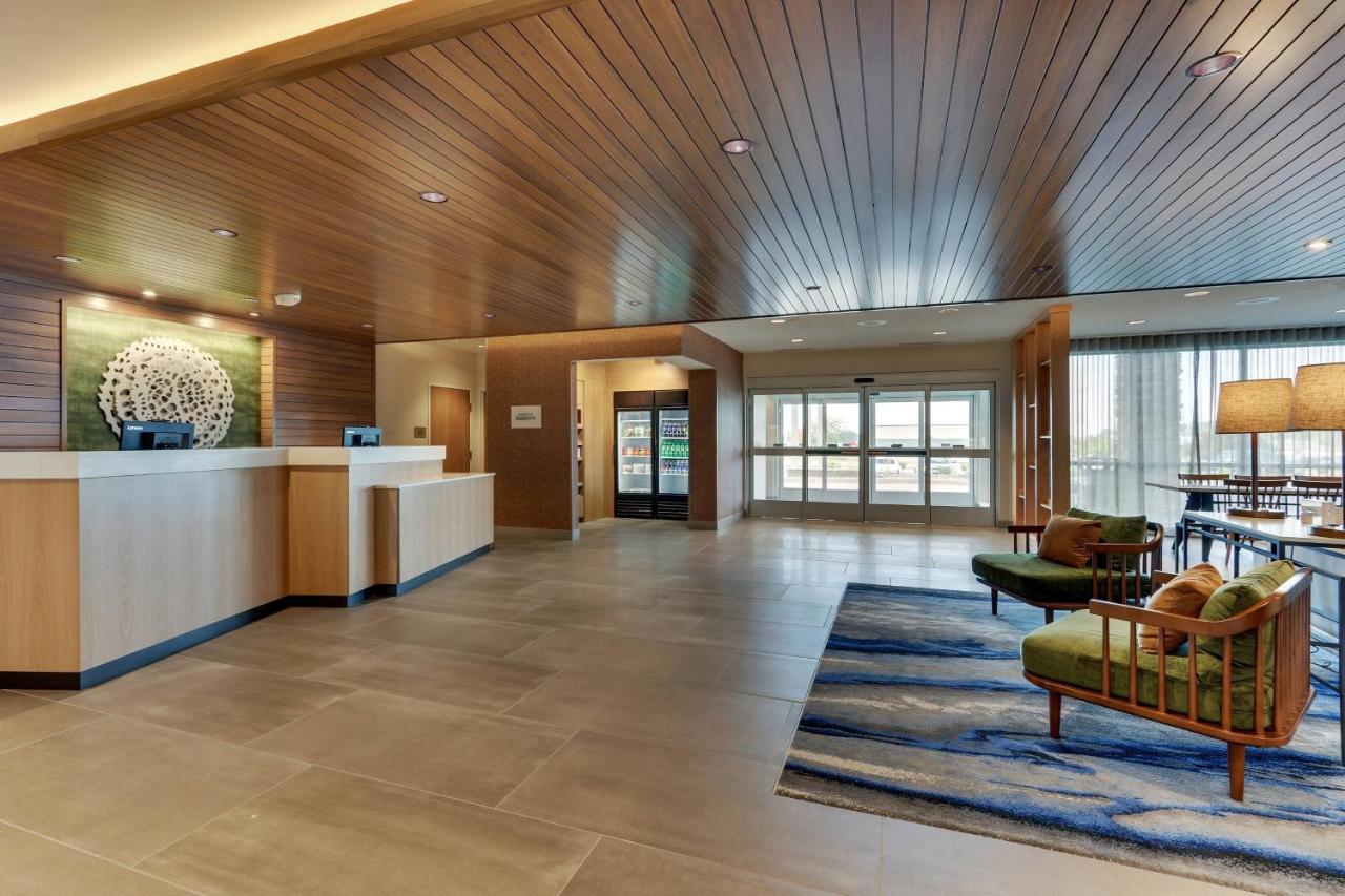 | Fairfield Inn & Suites Warsaw