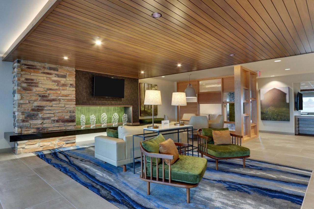 | Fairfield Inn & Suites Warsaw
