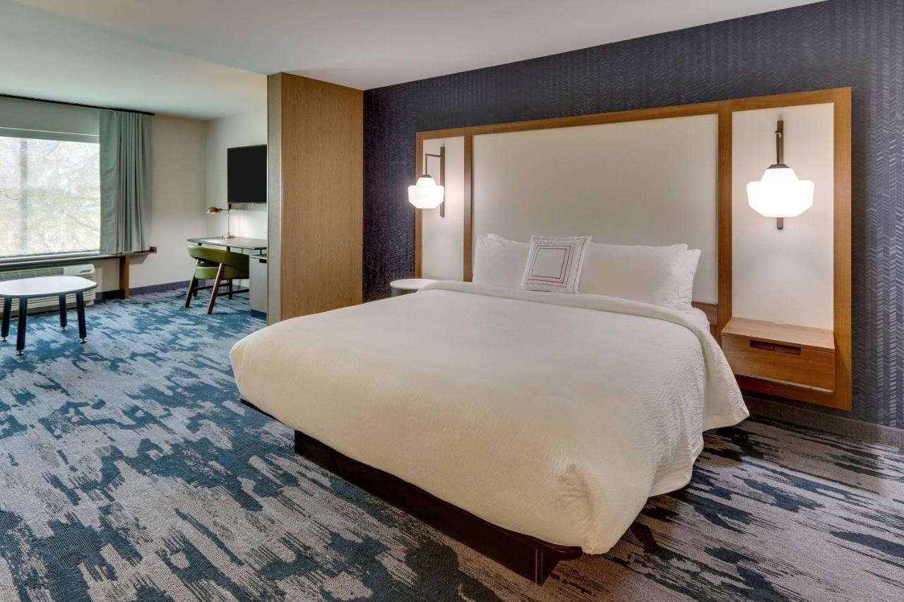 | Fairfield Inn & Suites Warsaw